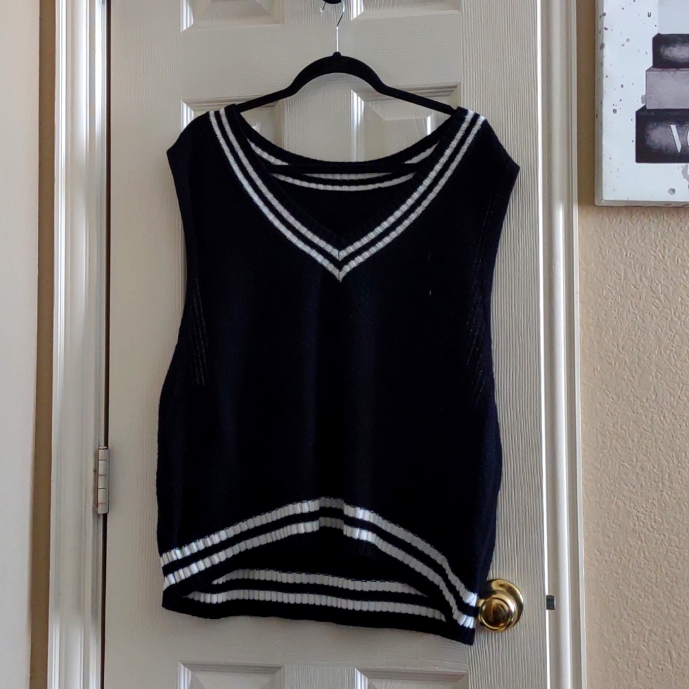 Shein Curve Varsity Sweater Vest